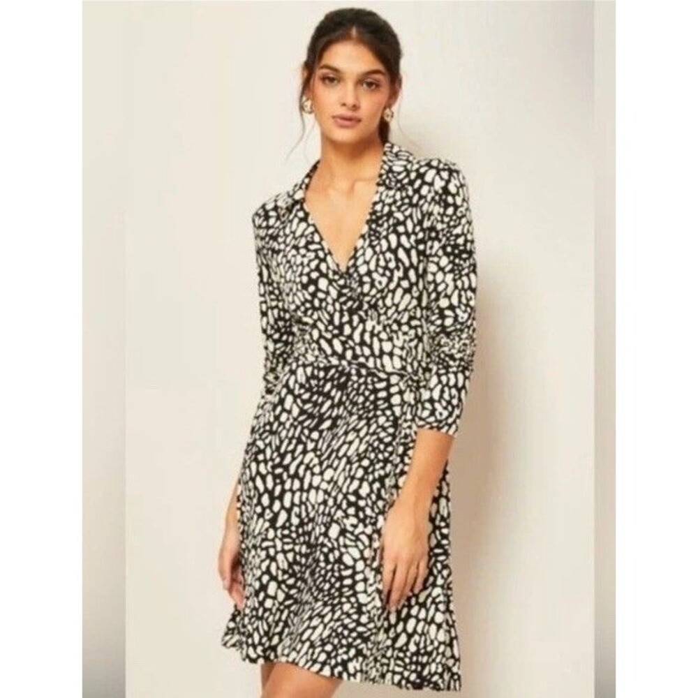 Banana Republic Dress Womens Small Black White Abstract Casual Shift Midi Dress
